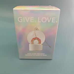 2018 NIB American Eagle Christmas Rainbow Snow Globe Ornament Give. Love.